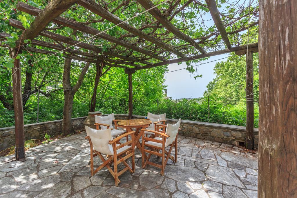 Archontiko Montana Hotel Vizitsa Bagian luar foto