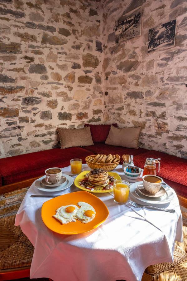 Archontiko Montana Hotel Vizitsa Bagian luar foto